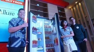 PADUAN TEKNOLOGI DAN DESAIN UNTUK GAYA HIDUP MODERN: “Polytron Meluncurkan Lemari Es Side by Side New Belleza Inverter & Showcase Allure”