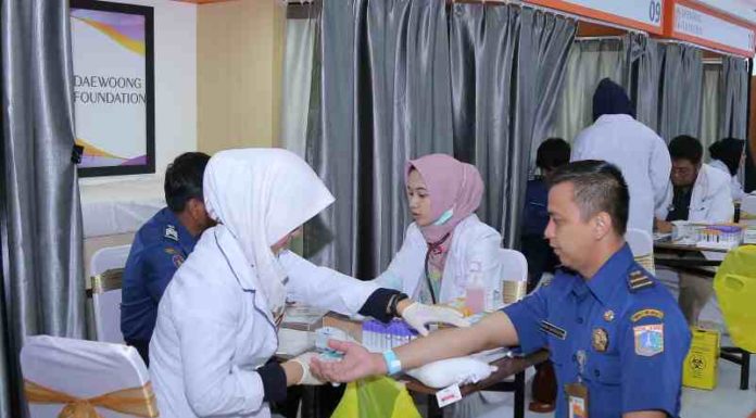 Daewoong Pharmaceutical Adakan Firefighter Health Initiative “Pergi Sehat, Pulang Selamat” bersama Daewoong Foundation