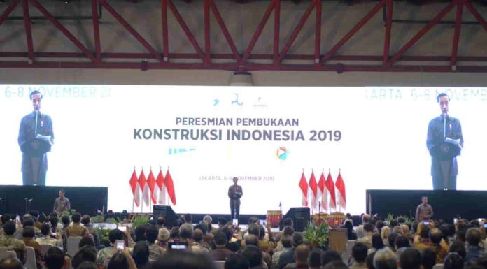 Jokowi Resmi Buka IIW, KI dan Intertraffic Indonesia 2019