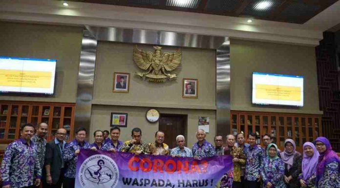 Indonesia Menghadapi Pandemi Virus Corona (COVID-19) : Seruan Kesiagaan