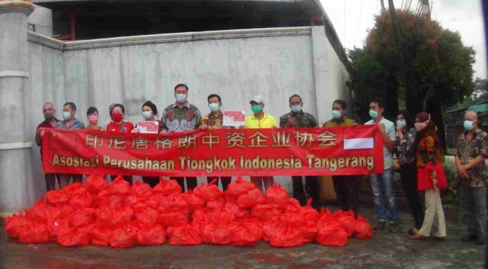 Asosiasi Perusahaan Tiongkok Indonesia Tangerang didampingi PERWANTI PSMTI Menebar Kasih di Tangerang