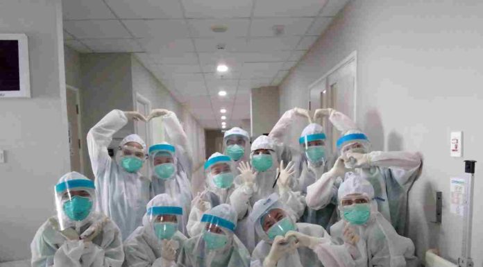 FK dan FON UPH Terjunkan Relawan Medis dan Perawat di Siloam Hospitals