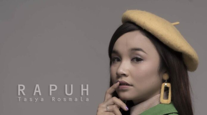Tasya Rosmala: Rapuh
