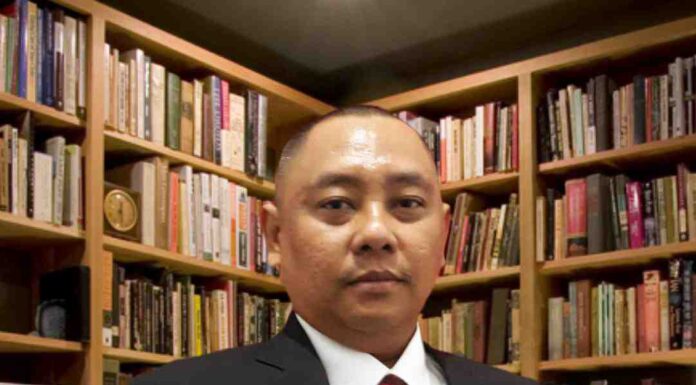 CHRISPOL: “Tunda Pilkada Serentak atau Ubah Cara Pilih Demi Cegah 3 Resiko”.
