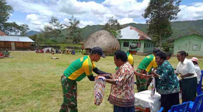 PERERAT SILATURAHMI SATGAS YONIF PARA RAIDER 432 KOSTRAD HADIRI ACARA BAKAR BATU