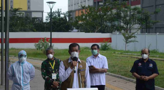 Doni Monardo: Kerumunan Manusia Menimbulkan Penularan COVID-19 dan Dapat Berakibat Fatal
