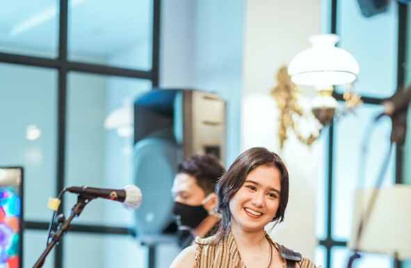 TISSA BIANI MERILIS SINGLE PERDANA BERJUDUL”BAHAGIA SAMA KAMU”