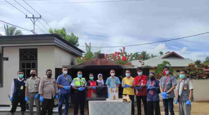 Cegah Penyakit, Karantina Pertanian Merauke Musnahkan Ayam dan Bibit Jeruk