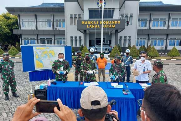 TNI AL GAGALKAN PENYELUDUPAN NARKOBA DARI MALAYSIA