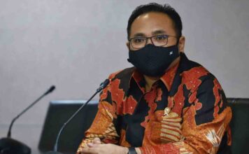 Menag Yaqut Kutuk Keras Pengeboman di Depan Gereja Katedral Makassar
