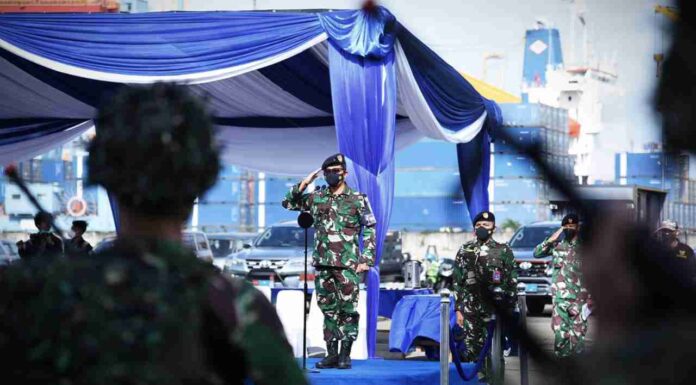 KOARMADA I LAKSANAKAN APEL GELAR PASUKAN LATIHAN OPERASI AMFIBI TAHUN 2021