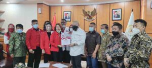 Partai UKM Undang LaNyalla Mattalitti Ketua DPD RI Saat Grand Launching Nasional 17 Ramadan