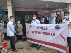 Polri Dukung Aksi DPP LPPI Gelar Acara Jumat Berbagi Berkah Berikan Paket Bansos
