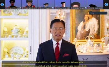 Wisudawan UPH Sebagai Profesional Muda Siap Mengabdi Bagi Bangsa
