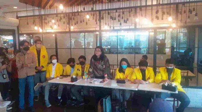 Civitas Akademika UI Gaungkan Tagar #CabutStatutaUI; #TurunkanRektorUI; #BubarkanMWAUI