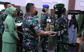 Lima Prajurit Berprestasi Kodam Jaya Dapat Penghargaan Dari Kasad