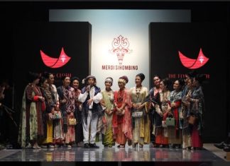 Fashion Show Merdi Sihombing x Humbang Kriya, Karya Dua Sahabat
