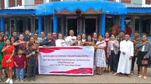 RUMAH GURU AGAMA KATHOLIK DI RUSAK. ROMO PATRIS TEMPANI, Pr : JAGA SITUASI TETAP KONDUSIF DAN PERCAYAKAN PENEGAKKAN HUKUM PADA POLRES TTS